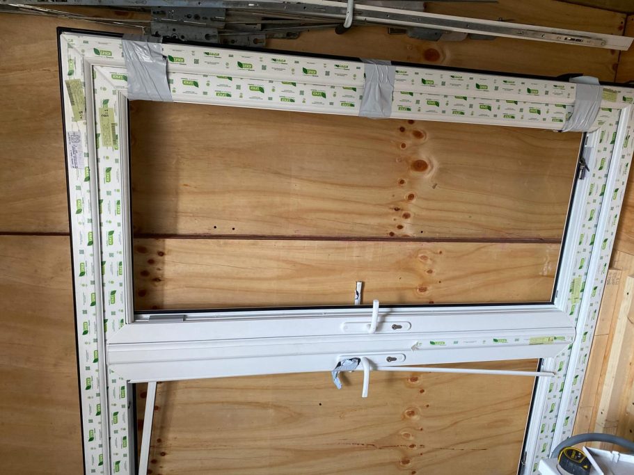 Caravan style door white